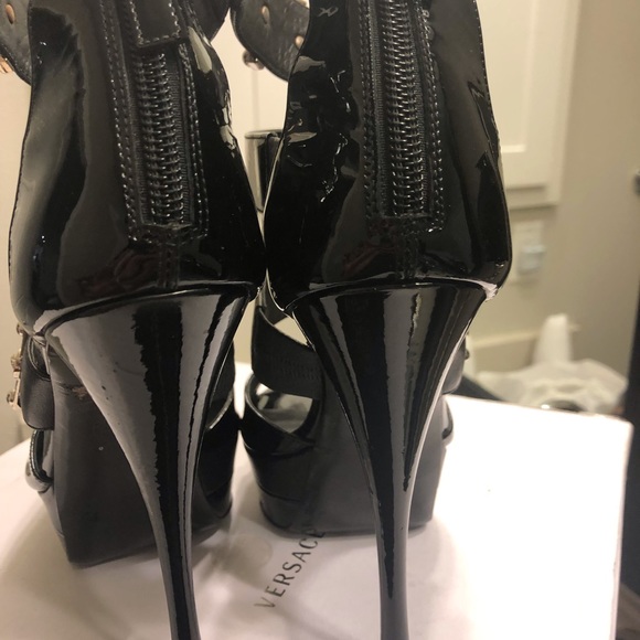 Versace stud heels 38 - Picture 3 of 15